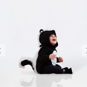 Pottery barn kids baby skunk costume